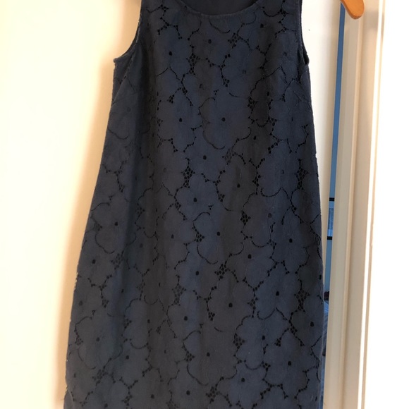 Banana Republic Eyelet Dress - Picture 11 of 11